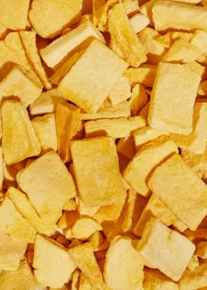 Freeze-dried mango chunks