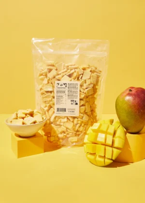 Freeze-dried mango chunks